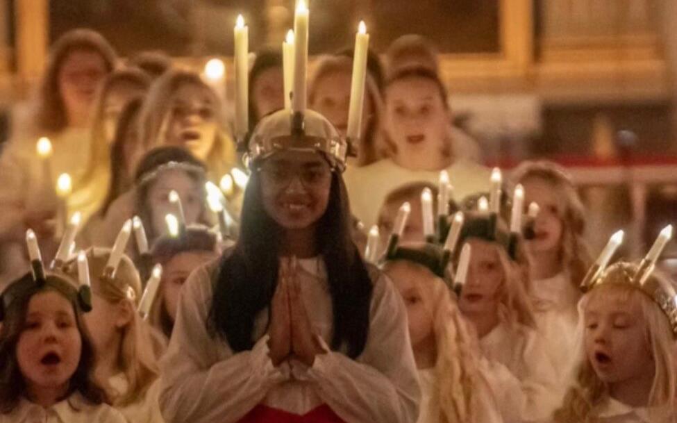 Luciaandakt i Mönsterås kyrka Mönsterås kommun